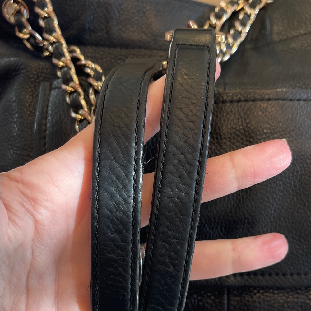 Tory Burch Black Leather Shoulder Bag - Picture 5 of 6